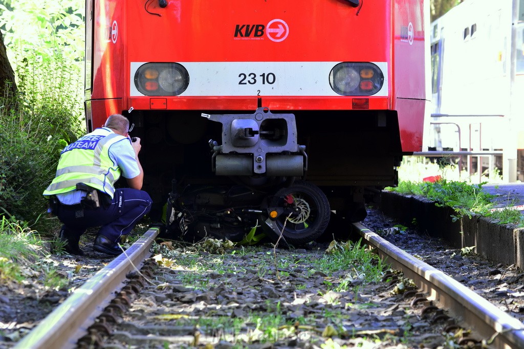 VU Roller KVB Bahn Koeln Luxemburgerstr Neuenhoefer Allee P060.JPG - Miklos Laubert